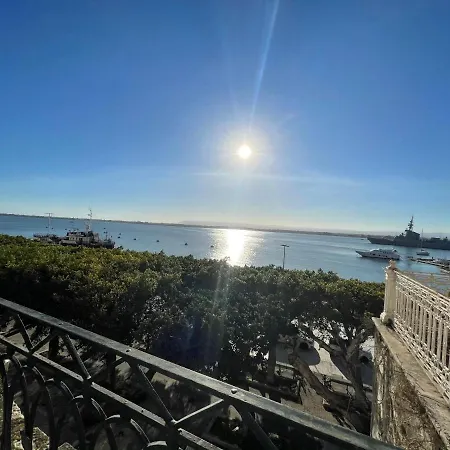 Perla Marina Apartment Syracuse